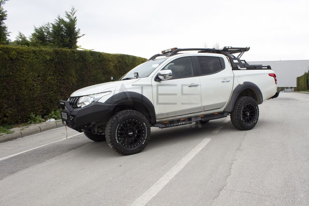 yan.png Mitsubishi L200 Dakar Ön Tampon Sensörsüz Ledbarlı Karter Koruma 2015-2019 Arası - Görsel 1